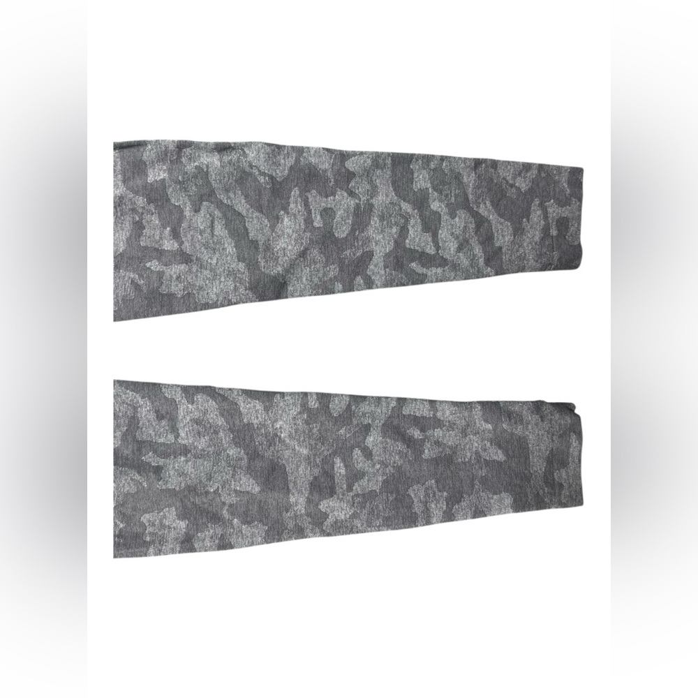 NVGTN Grey Camo seamless leggings - Picture 7 of 12